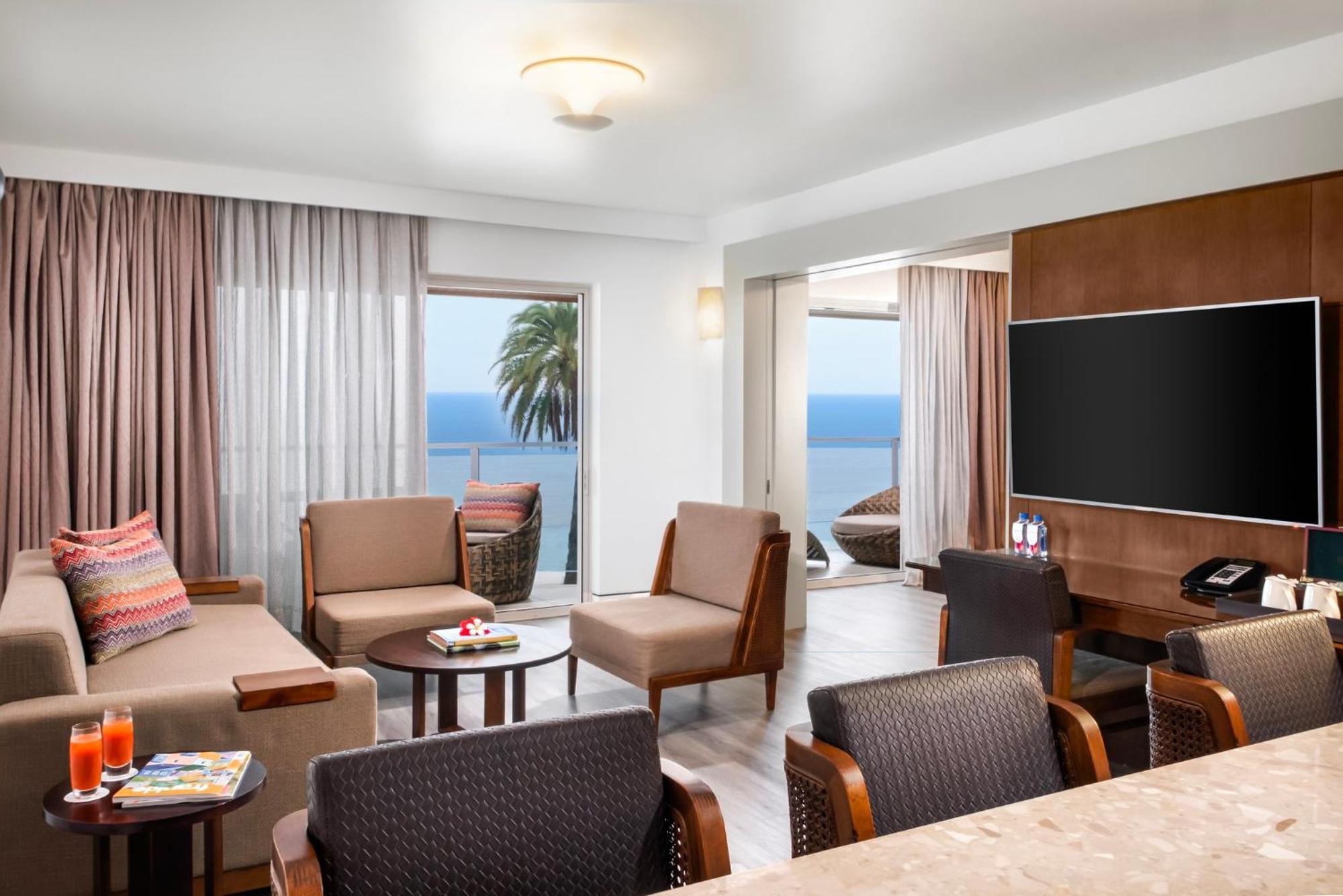 Crowne Plaza Fiji Nadi Bay Resort & Spa, An Ihg Hotel Exteriör bild