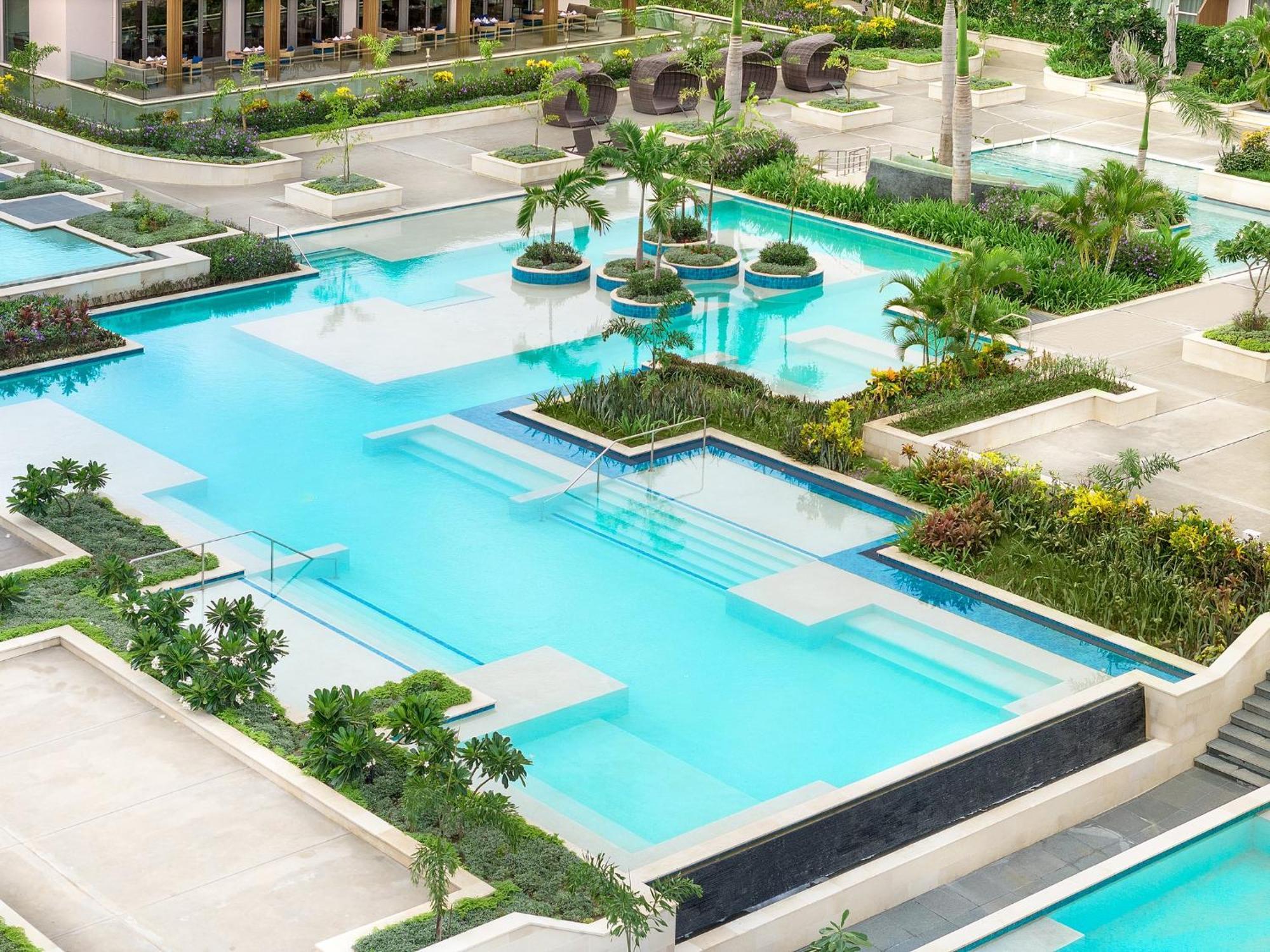 Crowne Plaza Fiji Nadi Bay Resort & Spa, An Ihg Hotel Exteriör bild