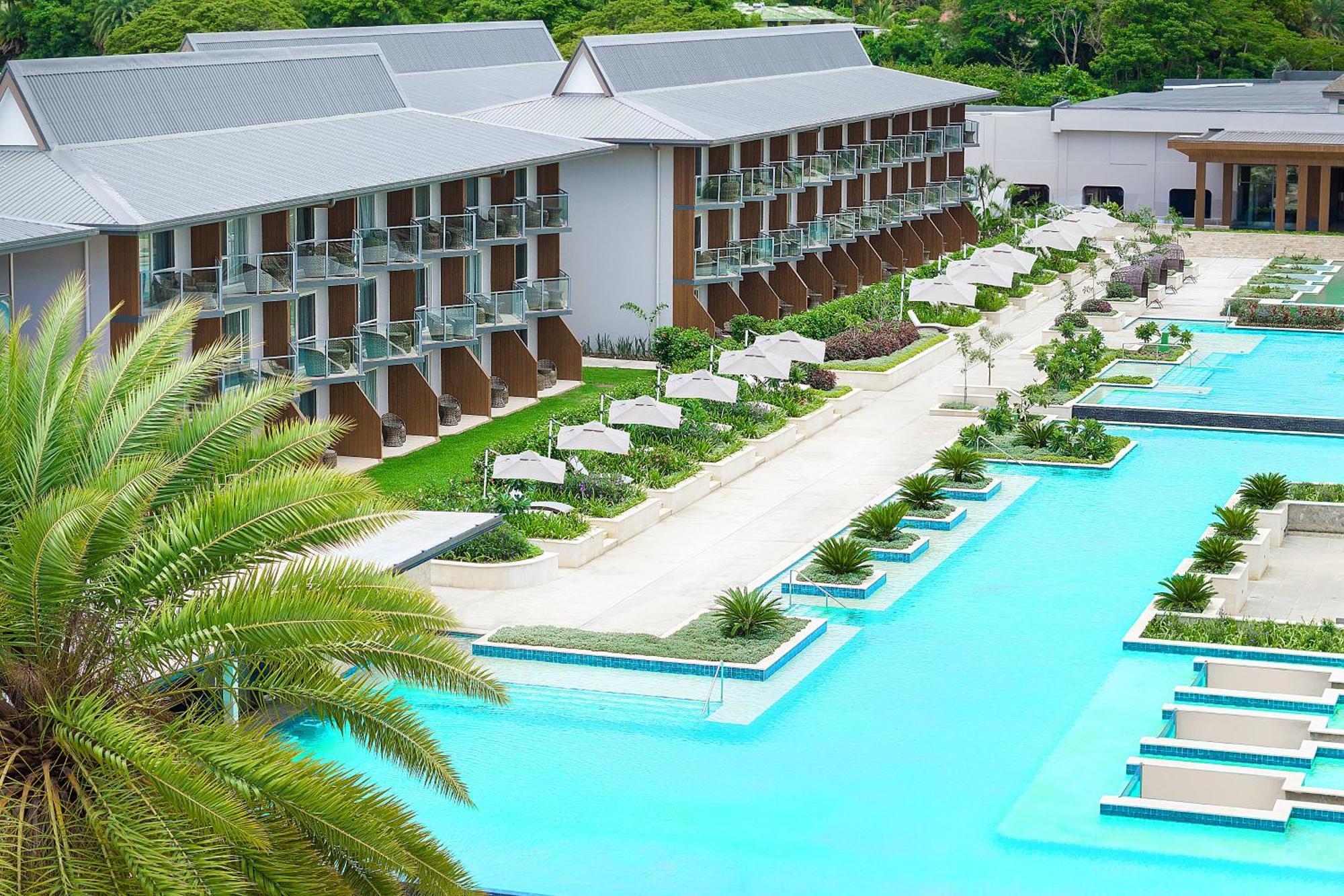 Crowne Plaza Fiji Nadi Bay Resort & Spa, An Ihg Hotel Exteriör bild