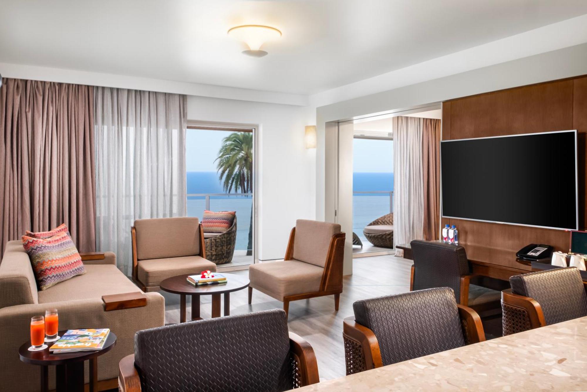 Crowne Plaza Fiji Nadi Bay Resort & Spa, An Ihg Hotel Exteriör bild