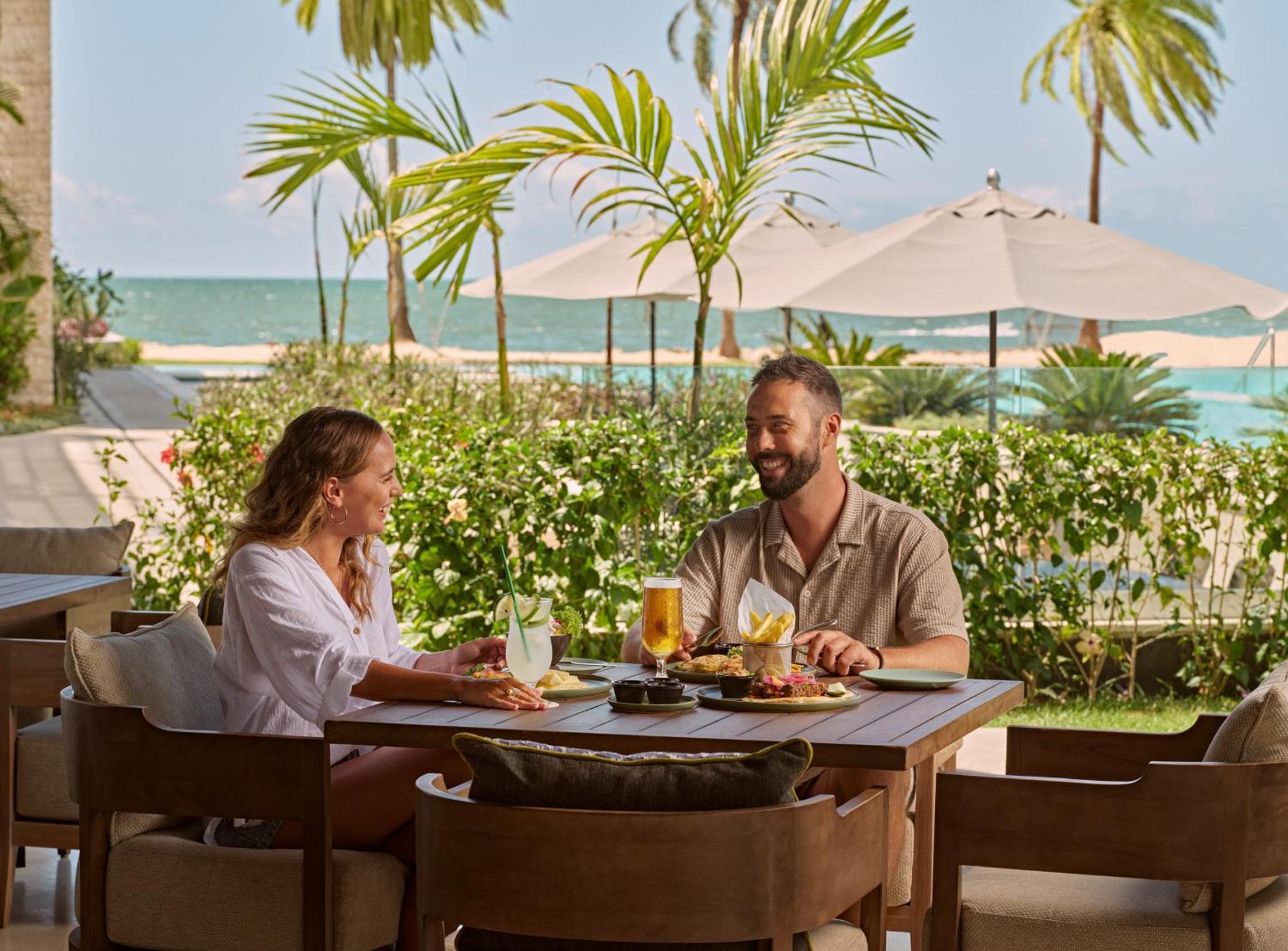 Crowne Plaza Fiji Nadi Bay Resort & Spa, An Ihg Hotel Exteriör bild
