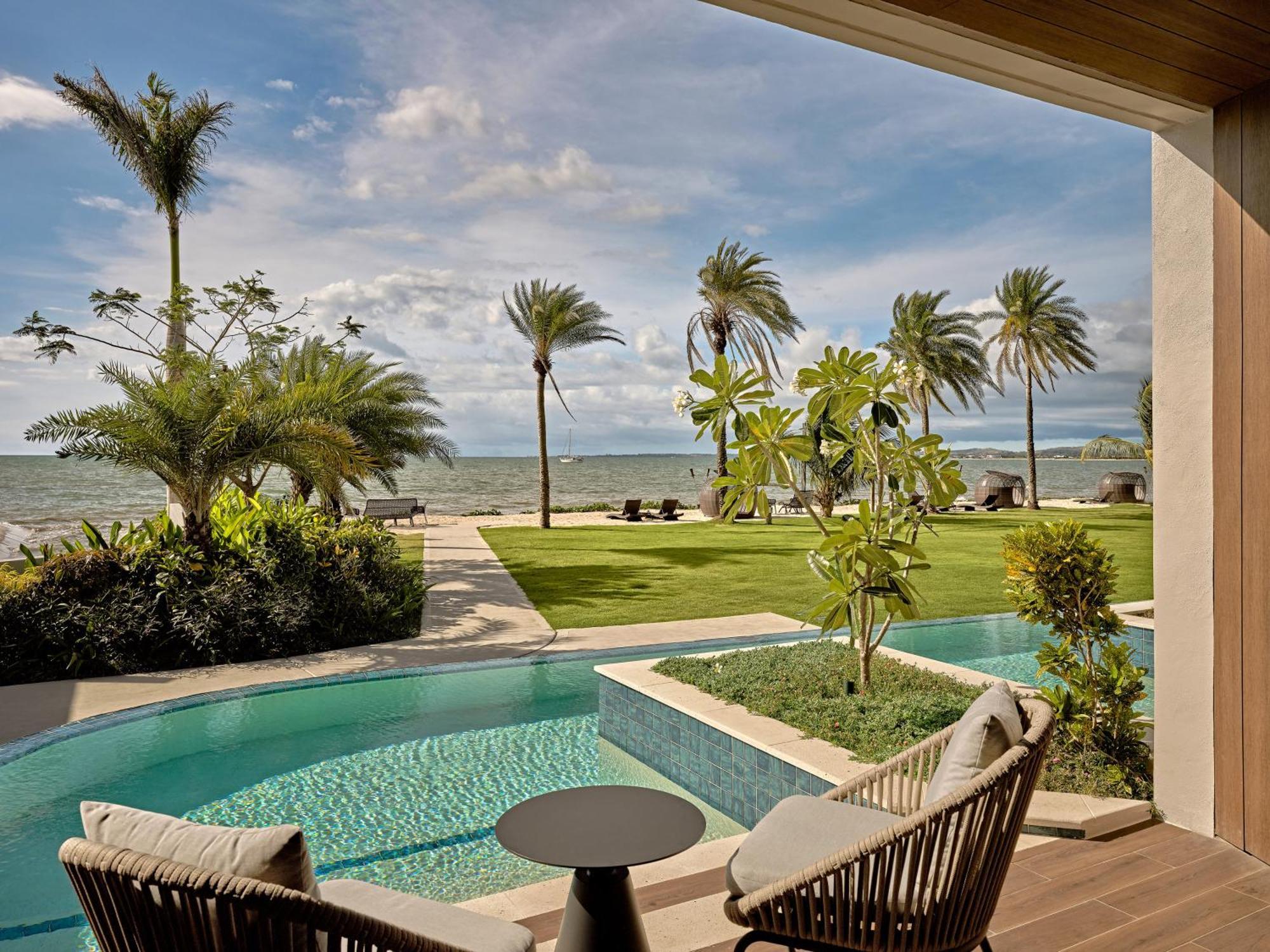 Crowne Plaza Fiji Nadi Bay Resort & Spa, An Ihg Hotel Exteriör bild